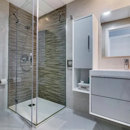 Infinity Sunny View Deluxe Appartement *